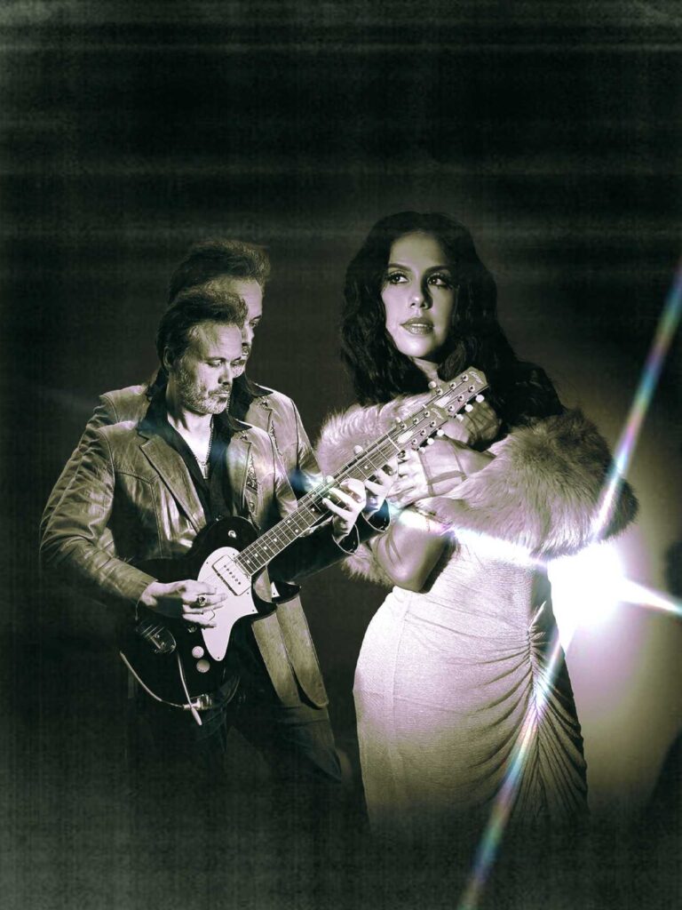 Fabiola Roudha y Diego Twanguero 